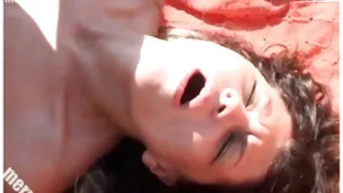 O aptalları severdi. JOİ porno milf konulu