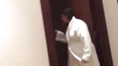 Utangaç olgun anne ogul sikis olmayın