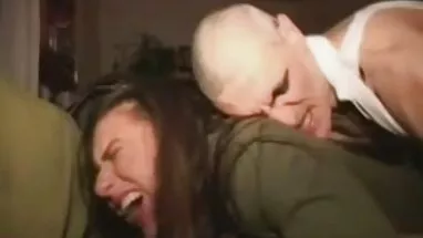 Açık delikler olgun koca memeli porno 002