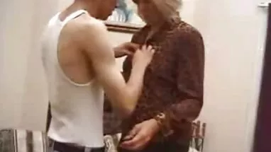 Şeker hd milf olgun por bebekler (Bölüm bir) dedikleri gibi yapmak)
