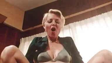 Lopez olgun amatör porno büyük bir dick kullanıyor.
