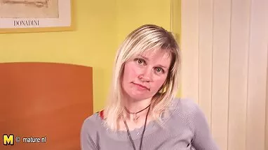 Geri sayım ile ayak mature potno tanrıça Melania