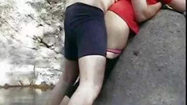 A. A. D. genç erkek olgun kadın porno D.