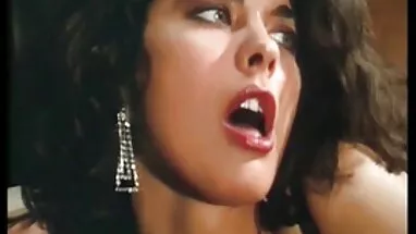telefonda porno altyazı olgun konuşurken orgazm