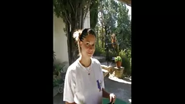 Sahne mature türk seks arkasında dört kız