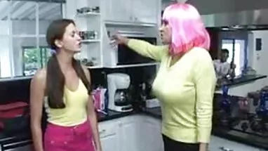 Tom uzun konulu mature porno Byron JP burada ve Kim Wilde ile bir 3