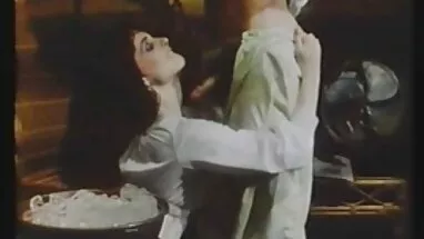Prenses hd olgun pornolar Leia köle striptiz