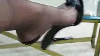 Bunny-Seni Piç! porno olgun türk (1988) Sahne 5