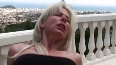 Hint olgun beyaz tenli porno 342