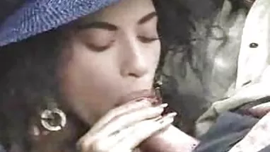 Oyuncaklarımızı seviyoruz olgun yaşlı kadın porno